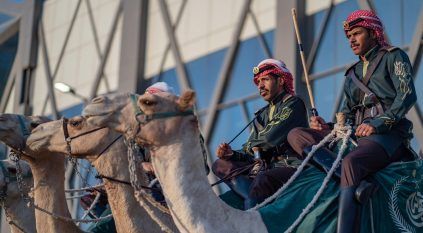 الهجانة موروث شعبي ممتد لأكثر من 90 عامًا في معرض الصقور