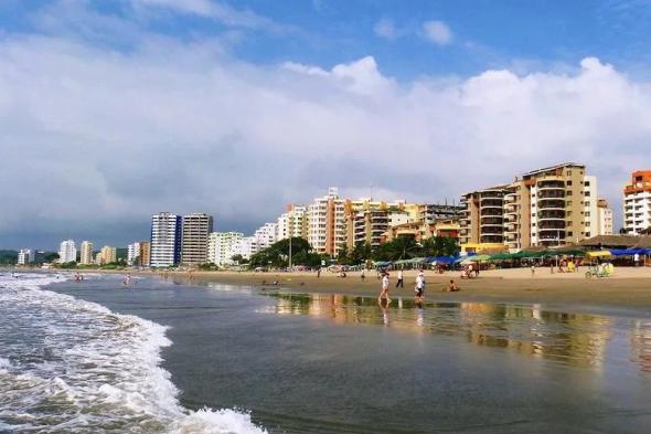 مقتل 5 أشخاص بالرصاص على شاطئ في الإكوادور "خطأ"