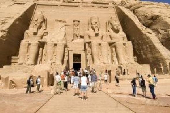 السياحة: مصر تستقبل 7.069 مليون سائح بالنصف الأول من 2024.. و6.6 مليار دولار إيرادات