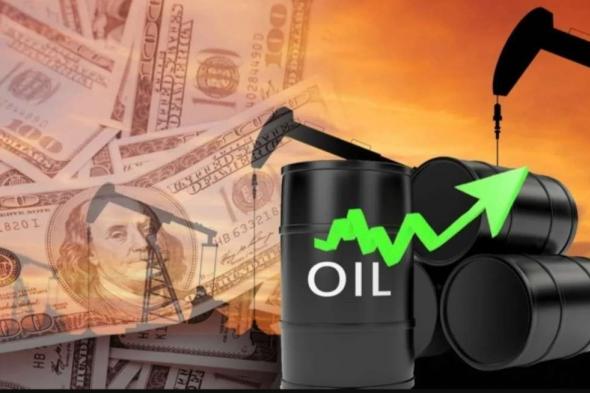 قفزة في أسعار النفط بنسبة 3% وسط توقعات بتراجع كبير في مخزونات الخام الأمريكية