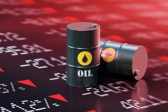 تراجع أسعار النفط وسط مخاوف بشأن الطلب وتباطؤ الاقتصاد الأمريكي