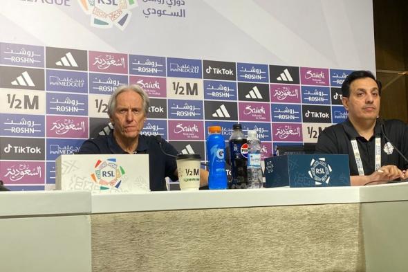 جيسوس :راضي جدًا عن قائمة الهلال.. وننتظر عودة بعض اللاعبين مثل نيمار ومتعب الحربي