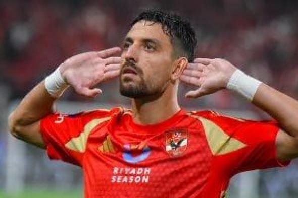 الأهلى يجهز طاهر محمد طاهر لقيادة الهجوم أمام الزمالك