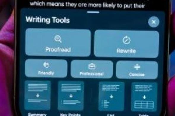 كيفية استخدام أدوات الكتابة الذكية من Apple على جهاز iPhone فى 6 خطوات