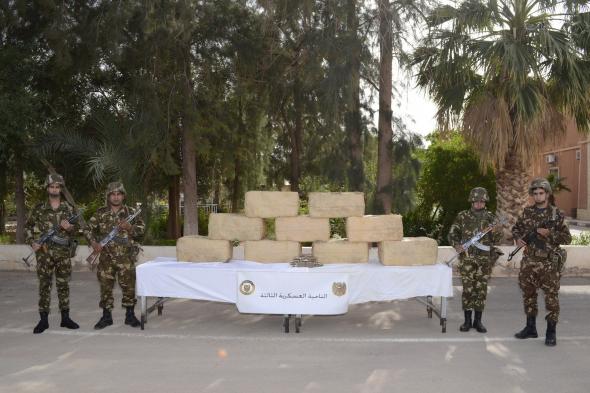 إحباط إدخال أزيد من 12 قنطارا من الكيف عبر الحدود مع المغرب