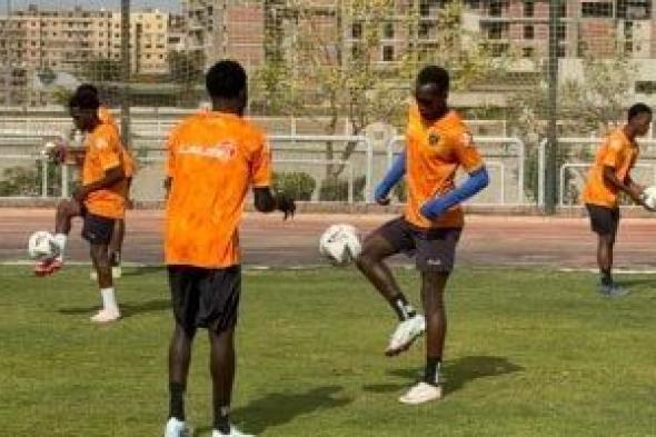 منافس الزمالك فى الكونفدرالية يتدرب بملعب فندق الإقامة بمدينة نصر