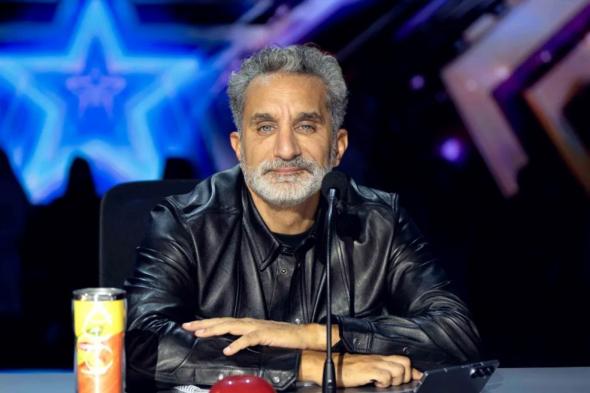   باسم يوسف يفاجئ جمهور Arabs Got Talent بارتدائه للجلباب الصعيدي