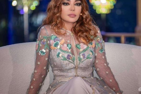 فيديو نادر لسميرة سعيد وهي طفلة تغني على المسرح قبل 50 عامًا