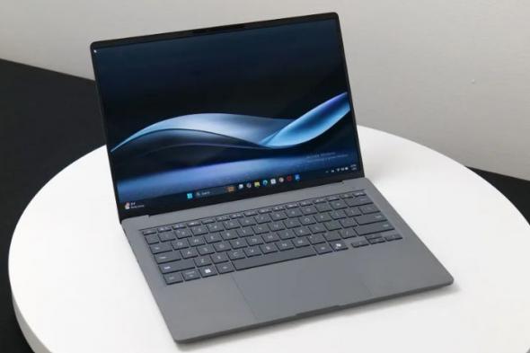 ASUS تكشف عن جهاز Zenbook A14 منافسًا قويًا لجهاز MacBook Air #CES2025