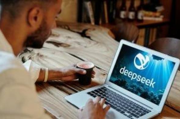 كل ما تريد معرفته عن تقنية تدريب الذكاء الاصطناعى الصينى DeepSeek