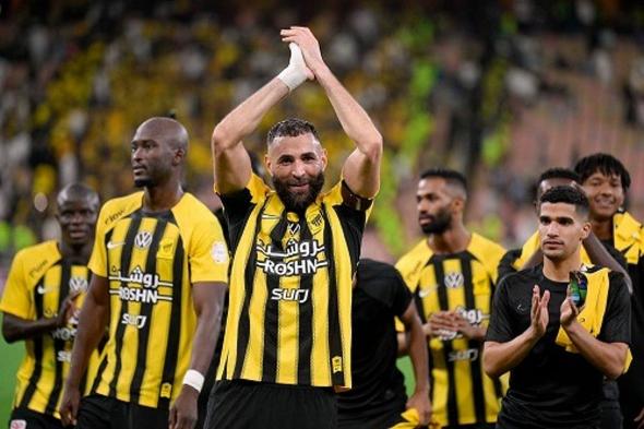 الاتحاد يضرب الهلال برباعية ويحكم قبضته على صدارة "دوري روشن"